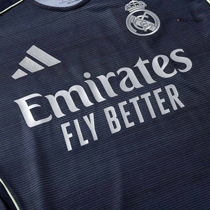 Maillot de football extérieur VINI JR. #7 Real Madrid 2025/26 - Coupe slim