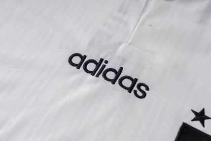 Retro Germany Thuis Voetbalshirt 1996 - model